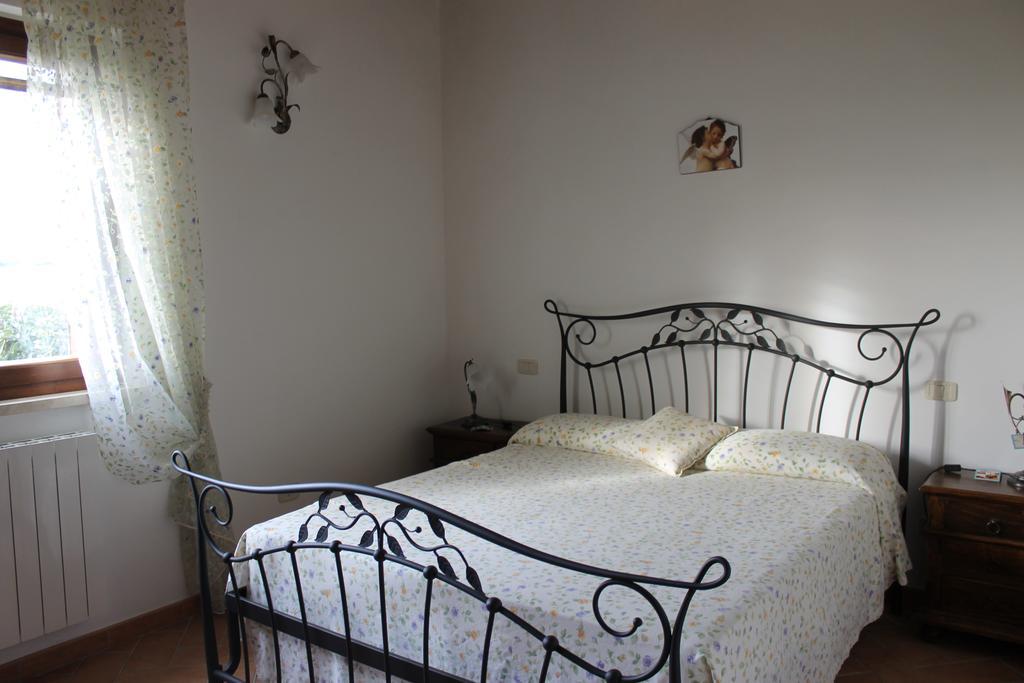 Agriturismo Colle D' Oro Pescia Romana Room photo