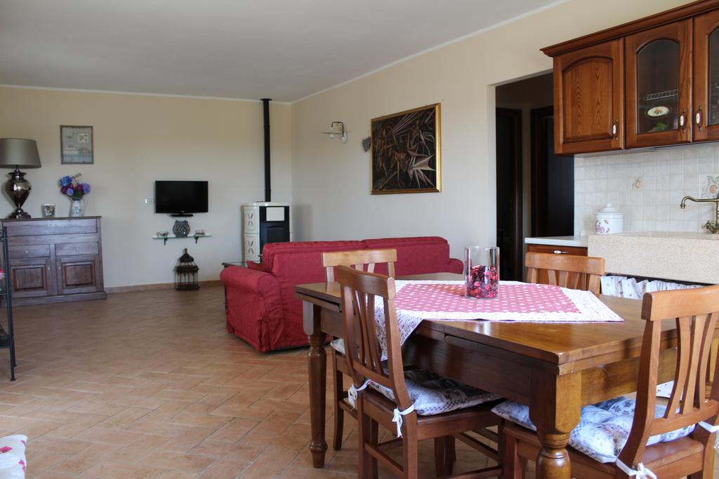 Agriturismo Colle D' Oro Pescia Romana Exterior photo